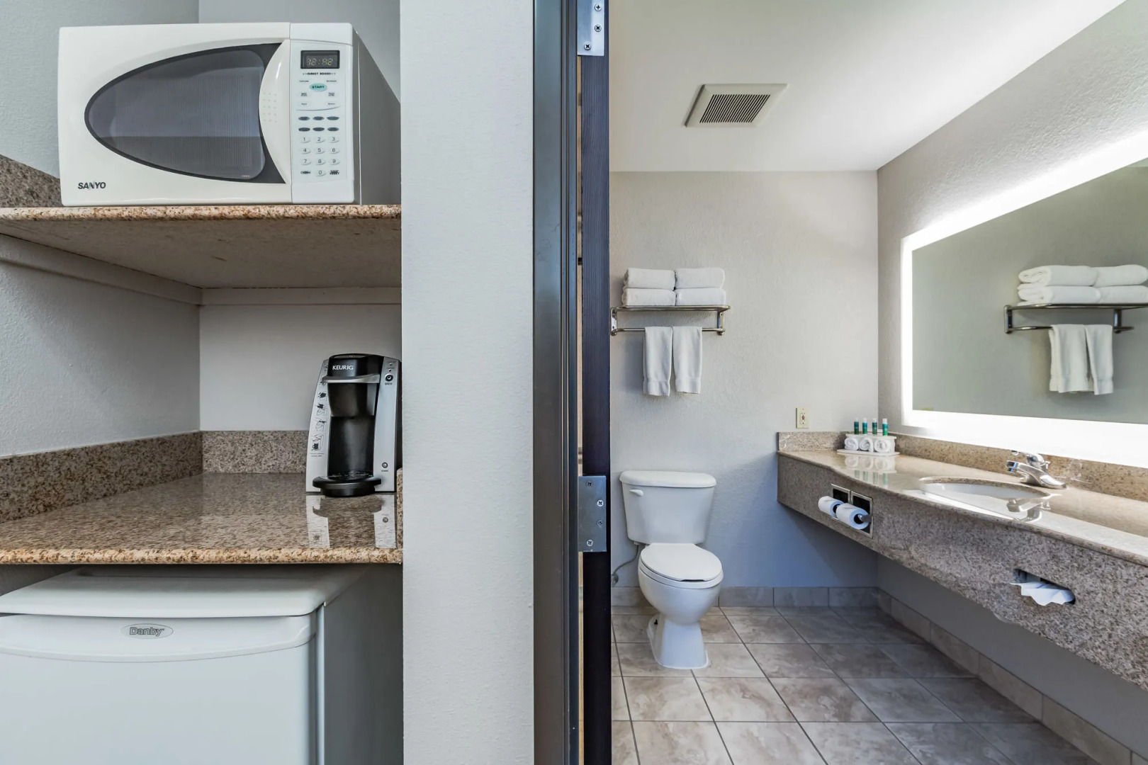 Holiday Inn Express Hotel & Suites South Bend by IHG