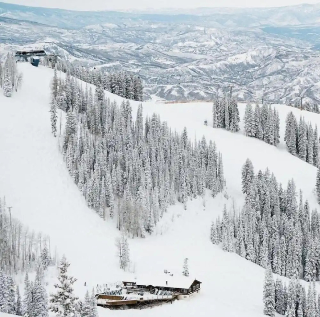 Aspen Ritz-carlton 2 Bedroom Ski in, Ski out Residence With Access to Slopeside Heated Pools and Hot Tubs