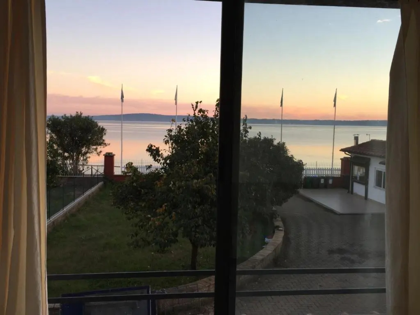 Verde Blu Lakefront Boutique Holiday Apartments Trevignano Romano