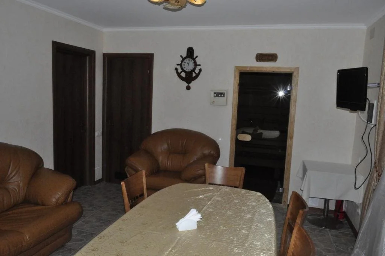 Lux Hotel
