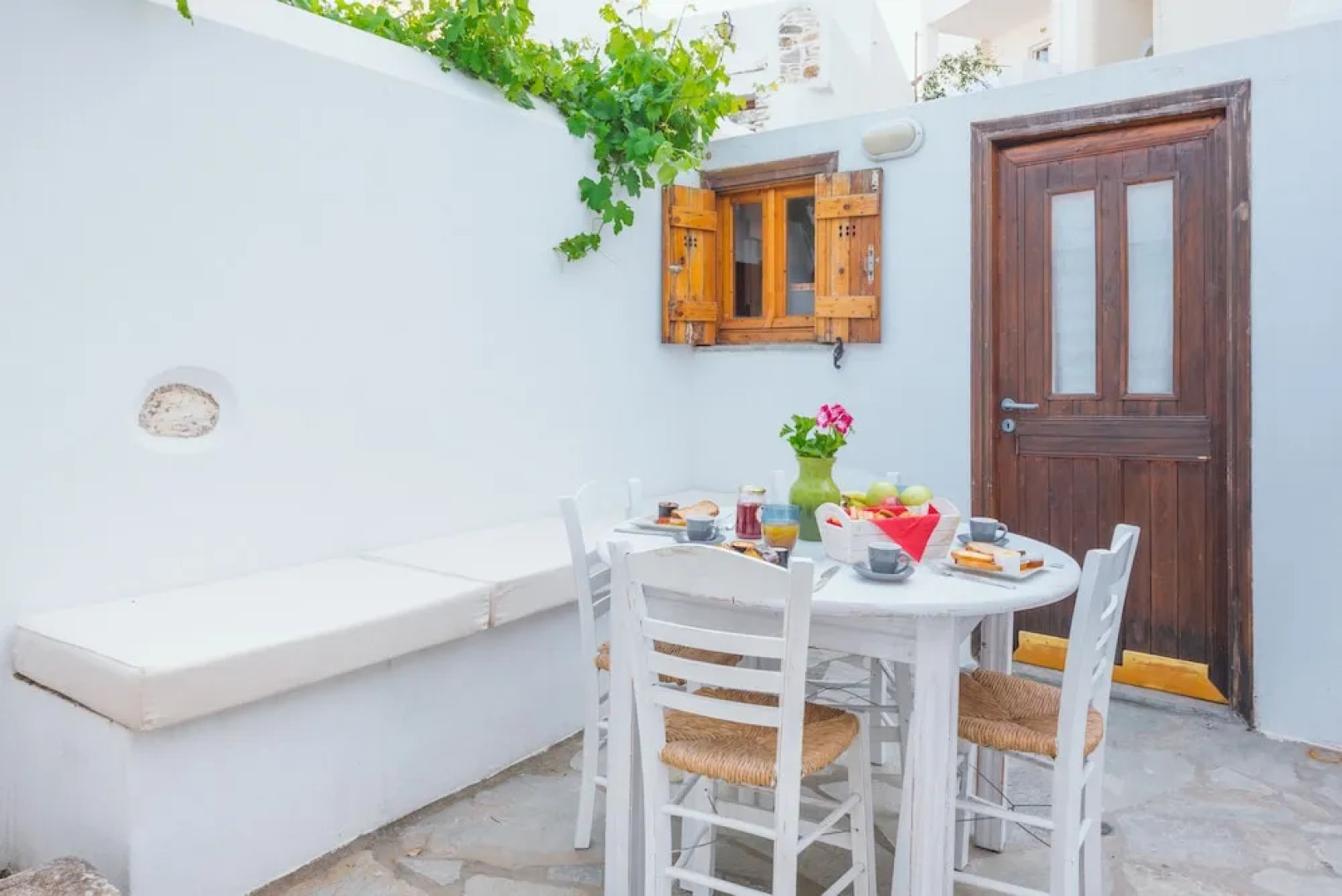 Thymianos Apartments