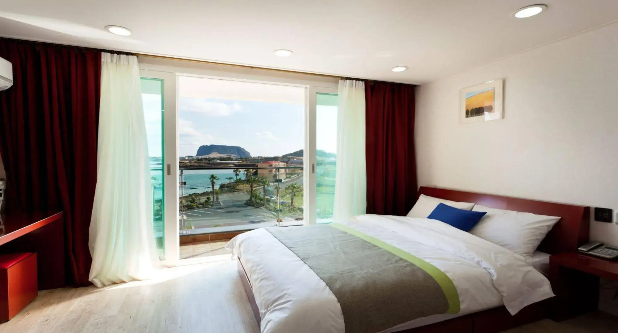 Spring and Autumn Hotel&Resort