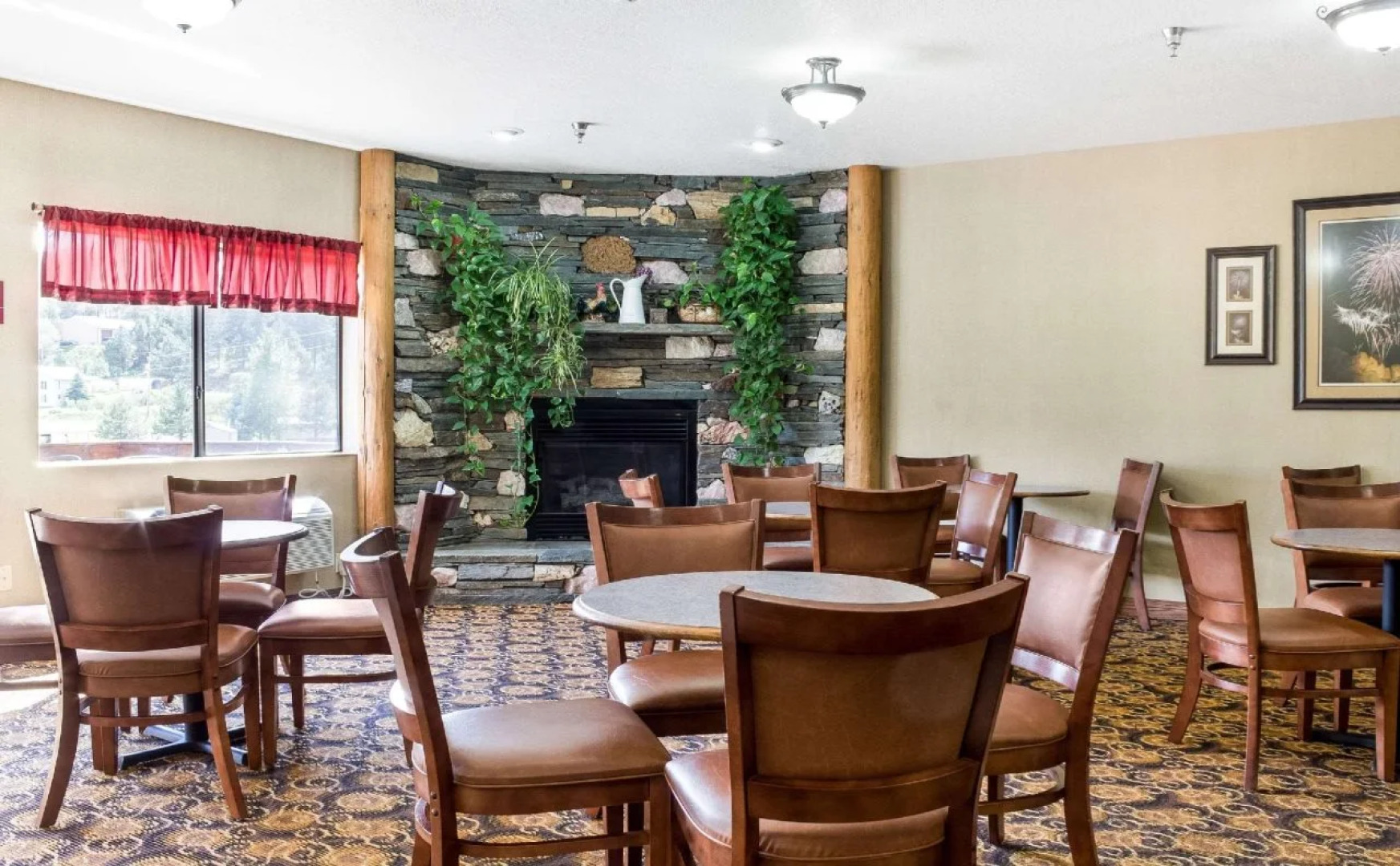 EverSpring Inn & Suites