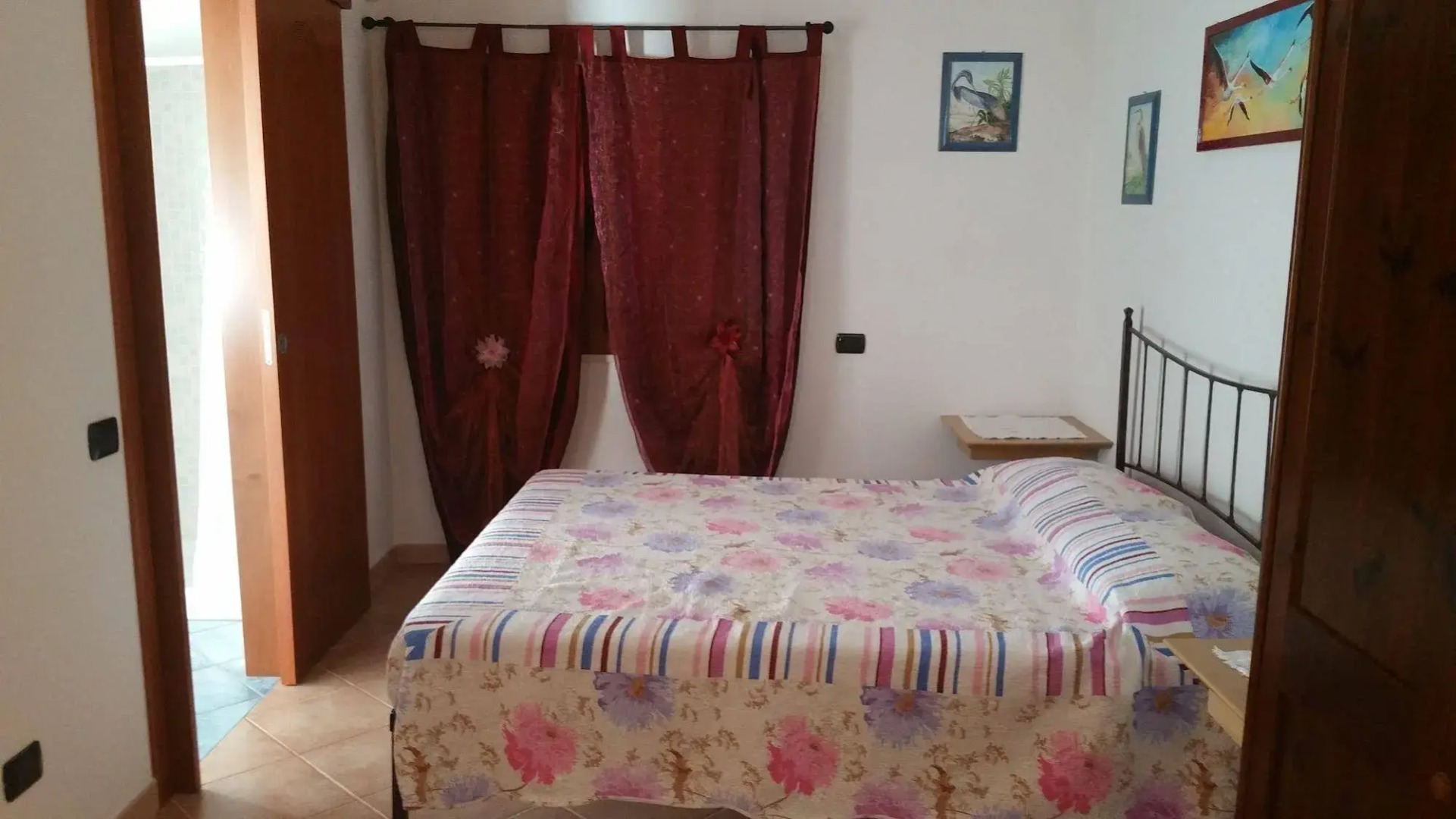 Artistika Golden Apartment