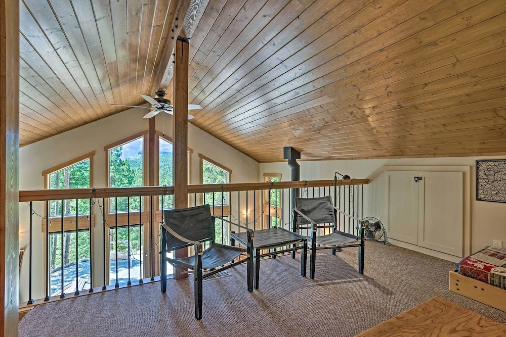 Private Leavenworth Cabin w/ Mtn Views & Fire Pit