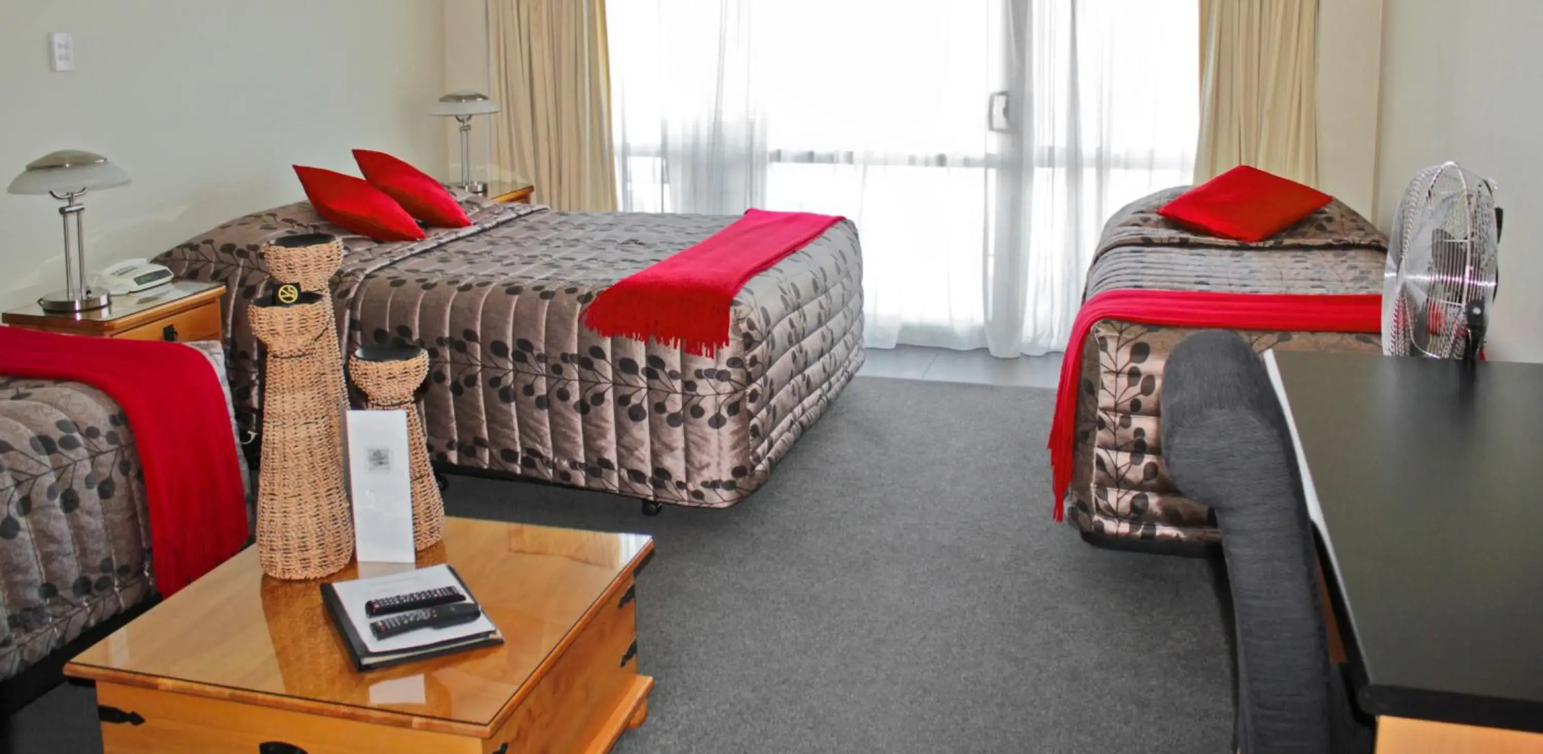 Picton Beachcomber Inn