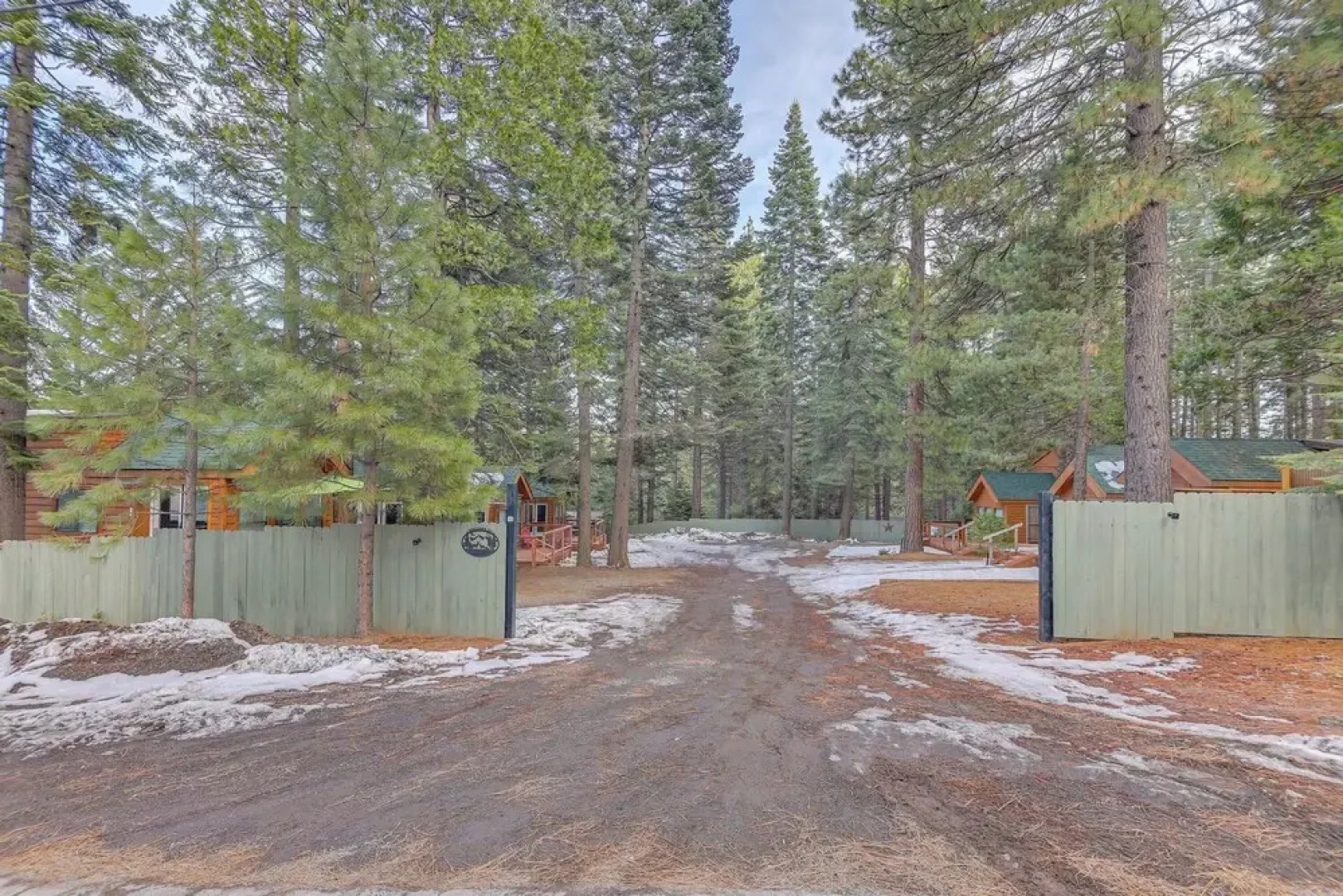 Quiet Lake Almanor Cabin, Steps to Fishing