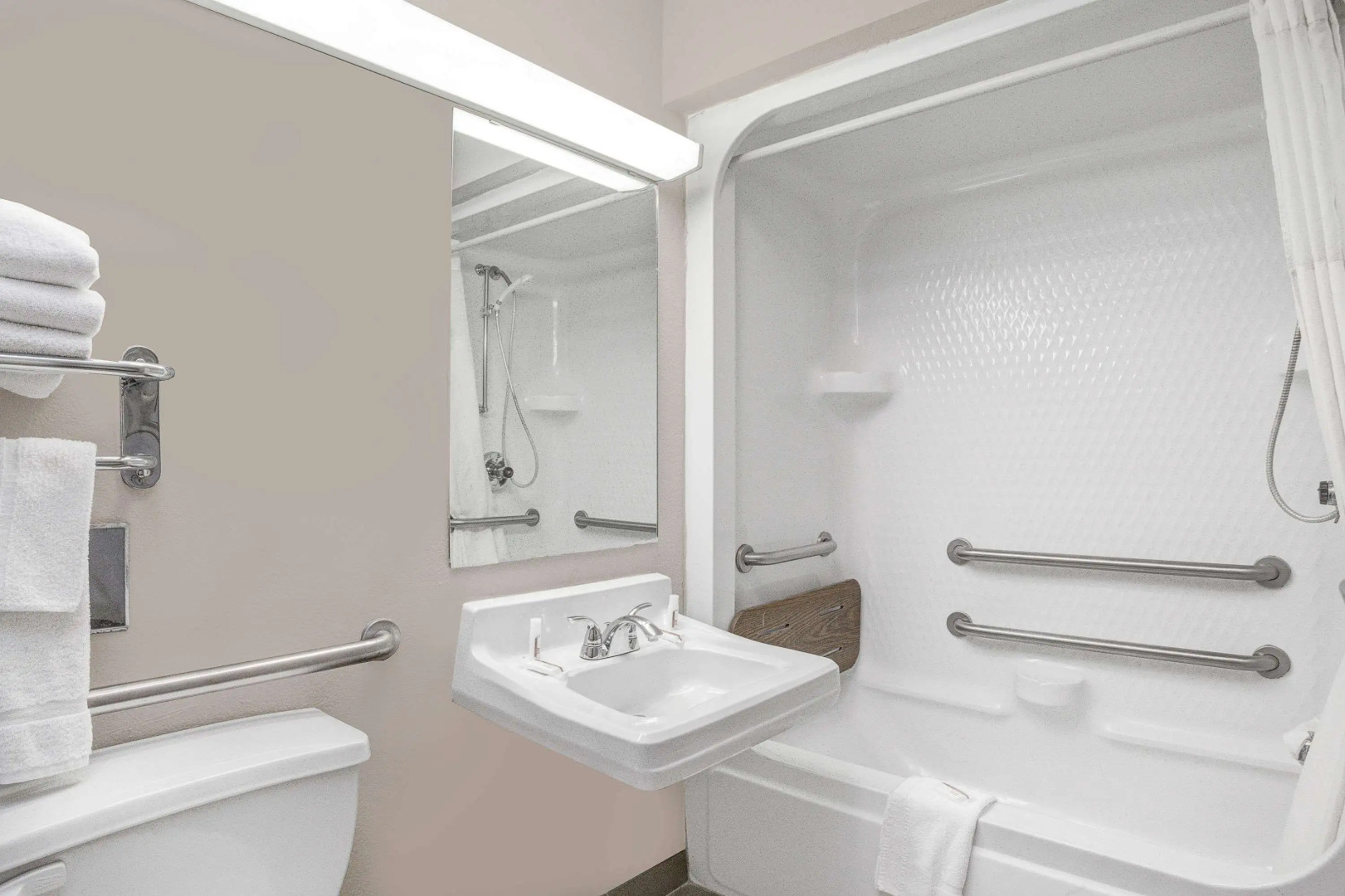 Baymont Inn & Suites by Wyndham San Marcos Outlet Malls