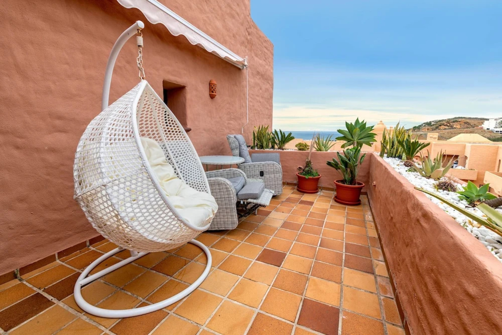 Coto Real Duquesa - Deluxe 2BR Apartment in Manilva, Sea Views, Pool, Wifi