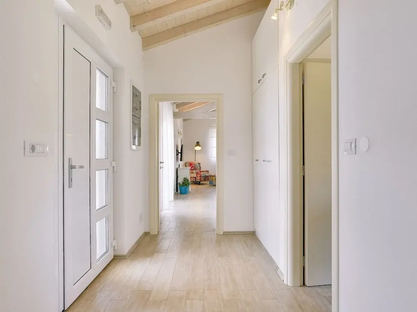 Modern Villa in Pula With Garden