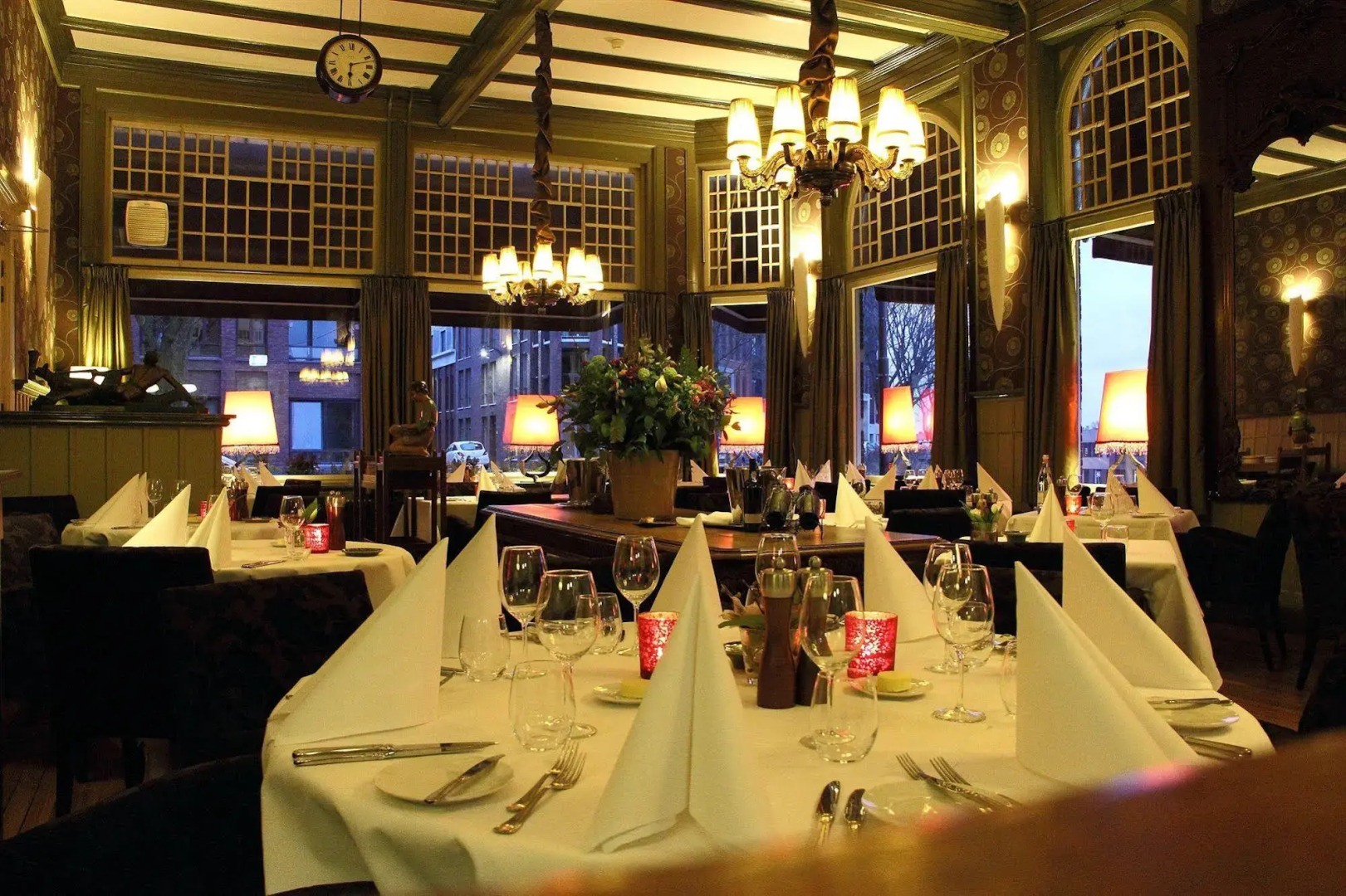 Augusta Hotel & Restaurant