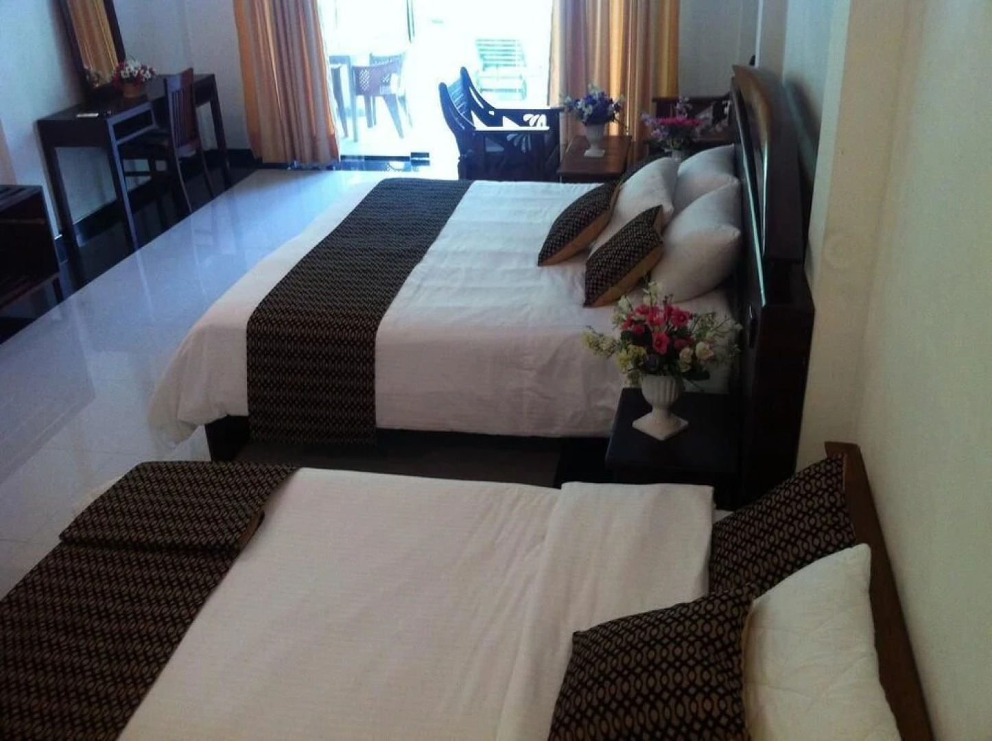 Mangroven River View Hotel