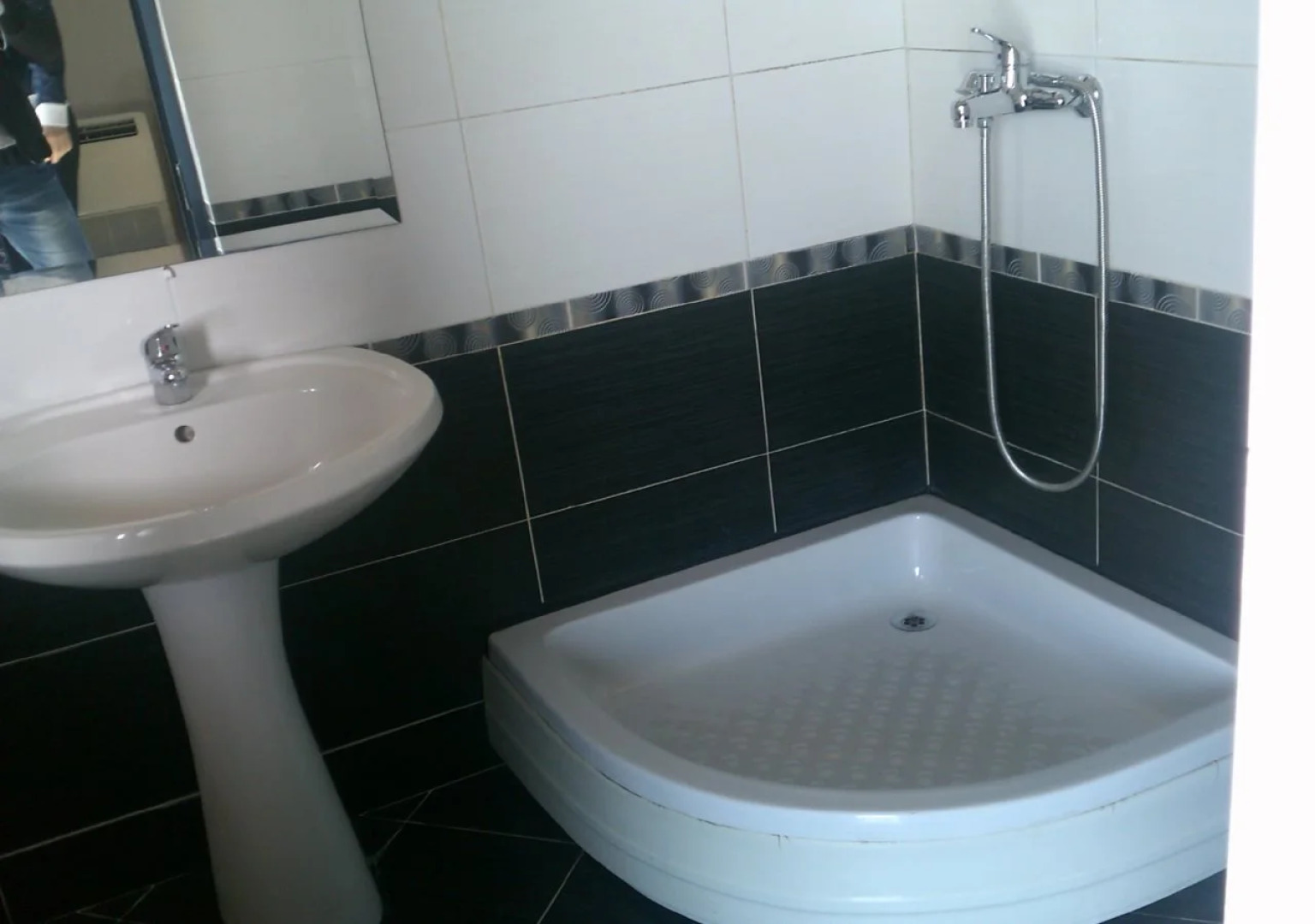 Auto Grill Krasniqi Hotel