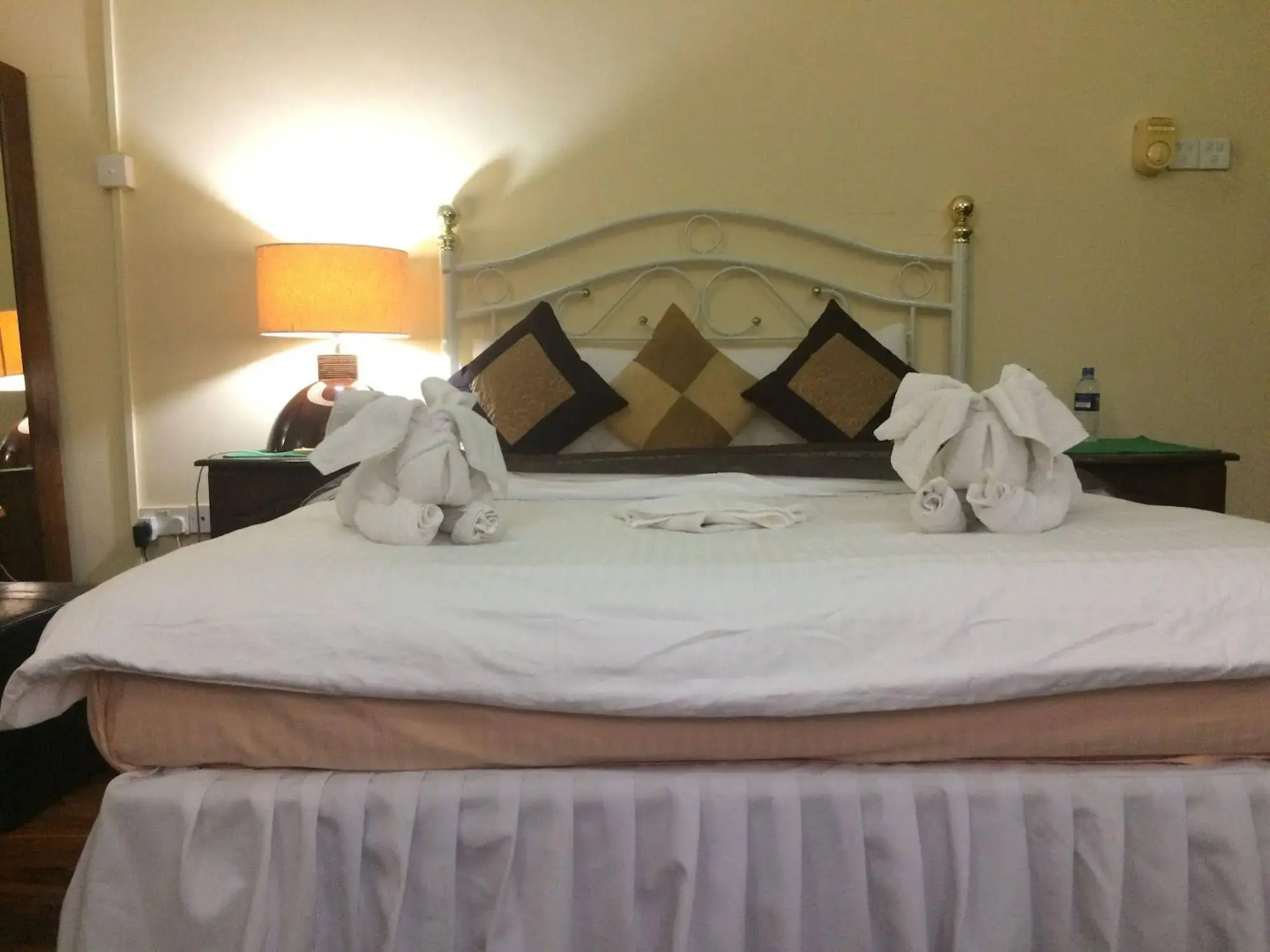 Norfolk Heritage Airport Villa