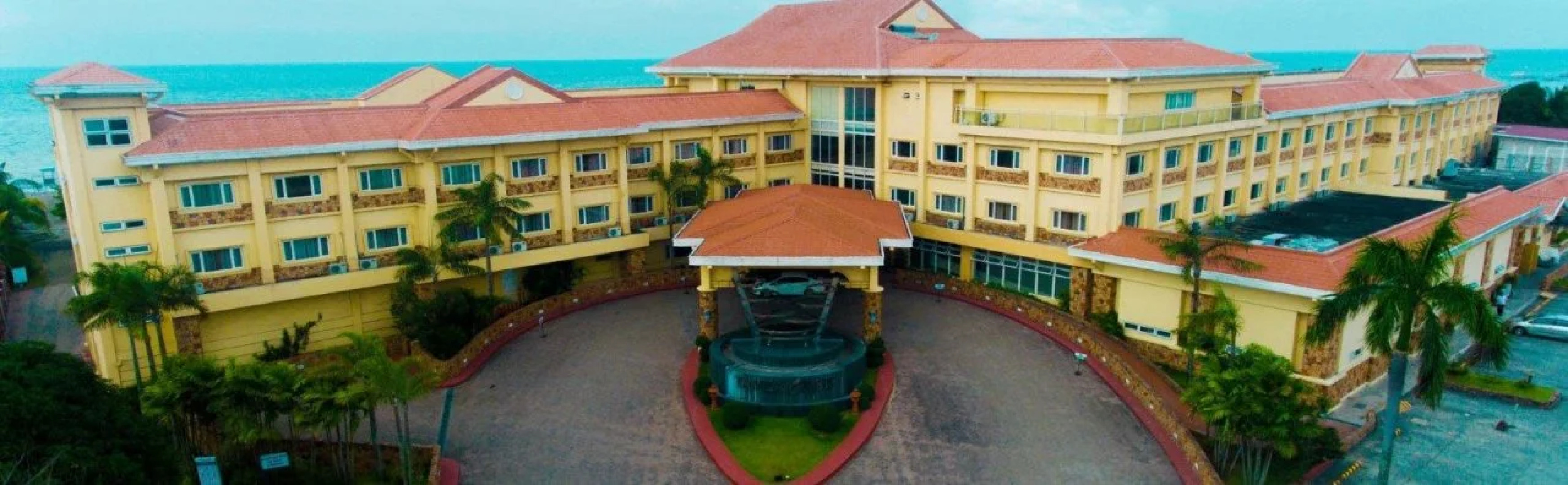 Tanza Oasis Hotel and Resort