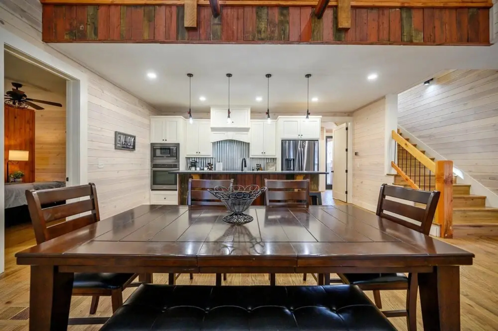 Stardust Hollow Cabin for 14