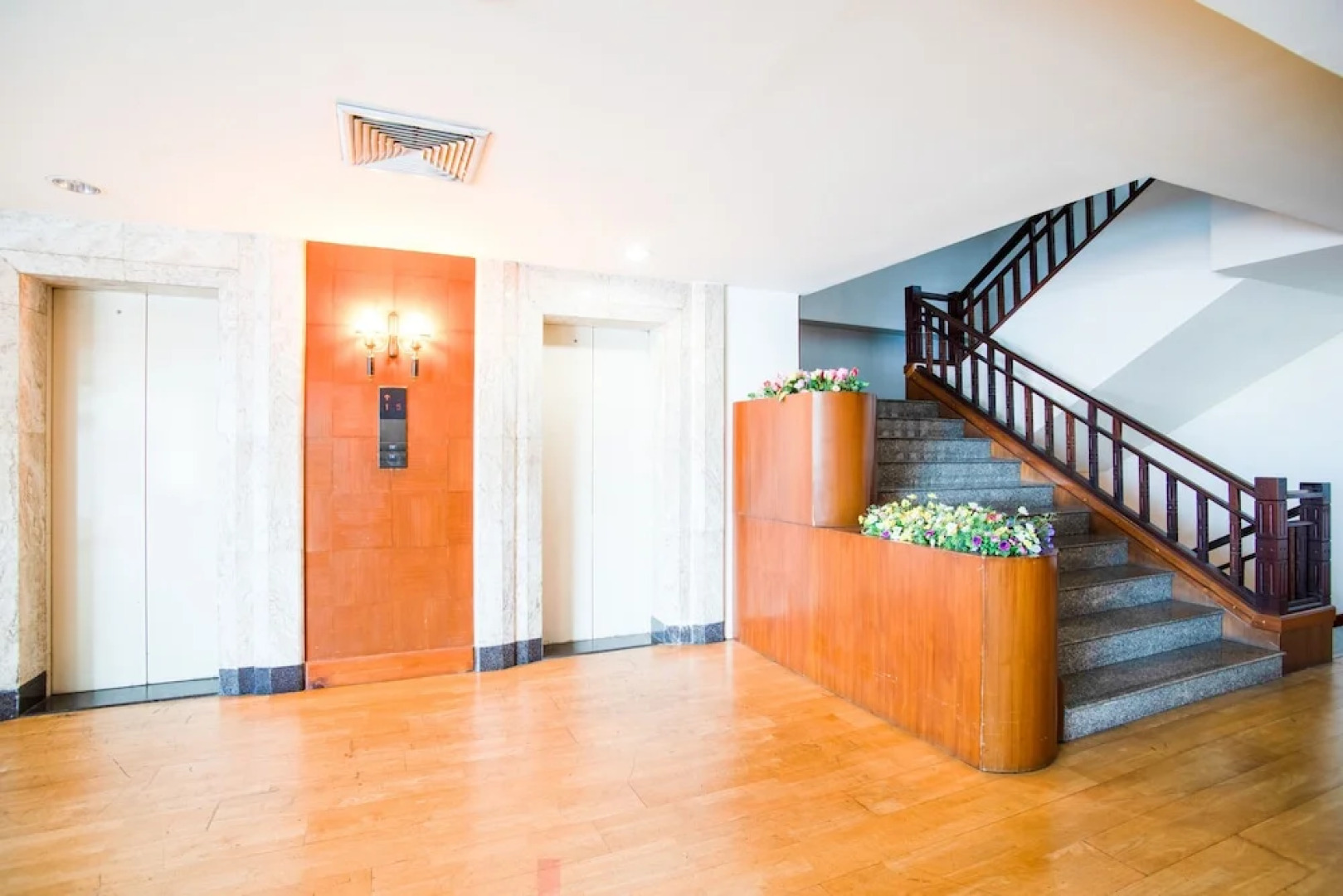 Ayutthaya River View Hotel