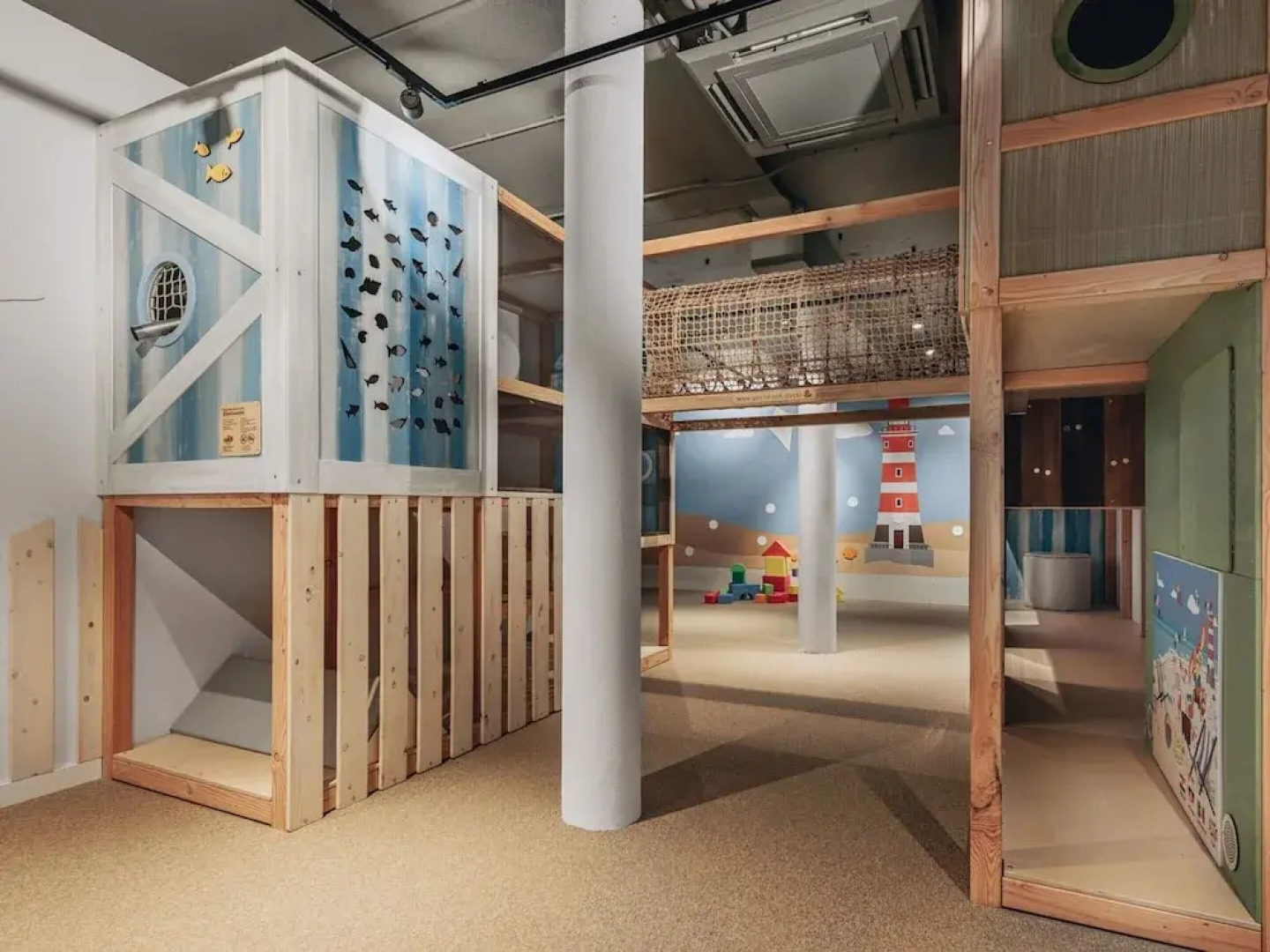 Restyled Holiday Home with Fireplace near Beach