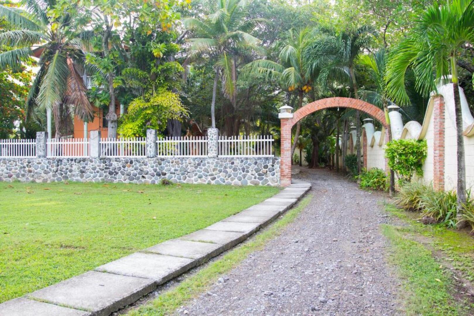 Sea Eye Hotel - Laguna Building