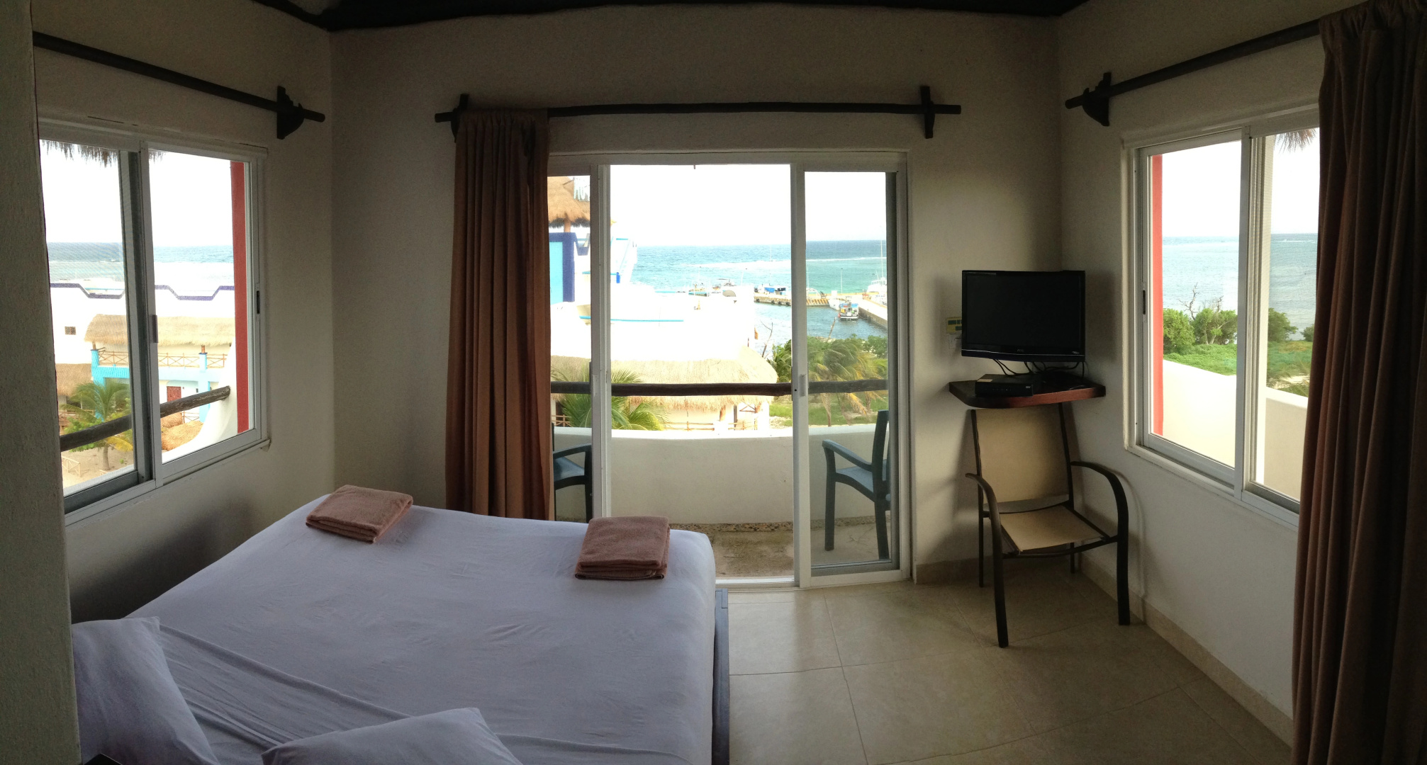 El Hotelito