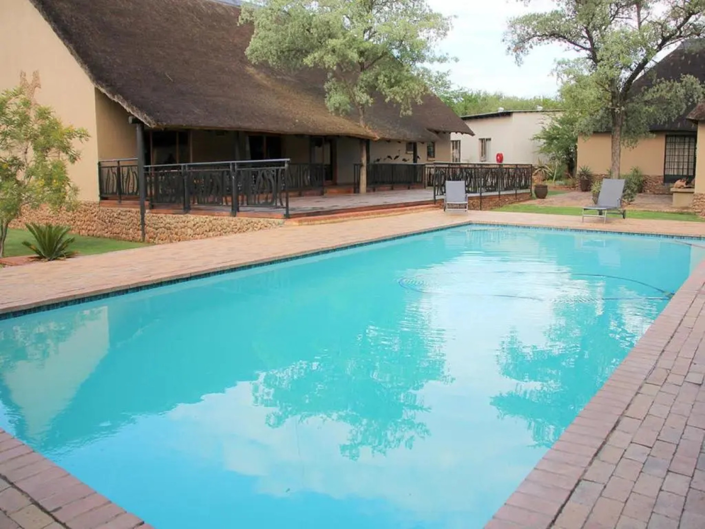 Ukutula Lion Lodge