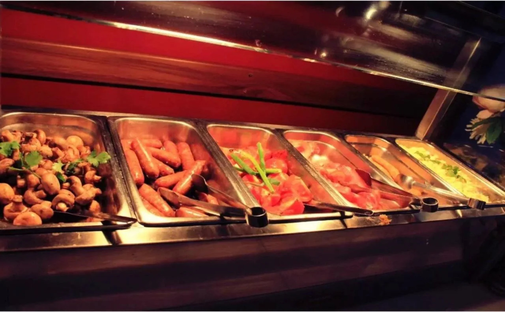 Charbonnier Motor Inn