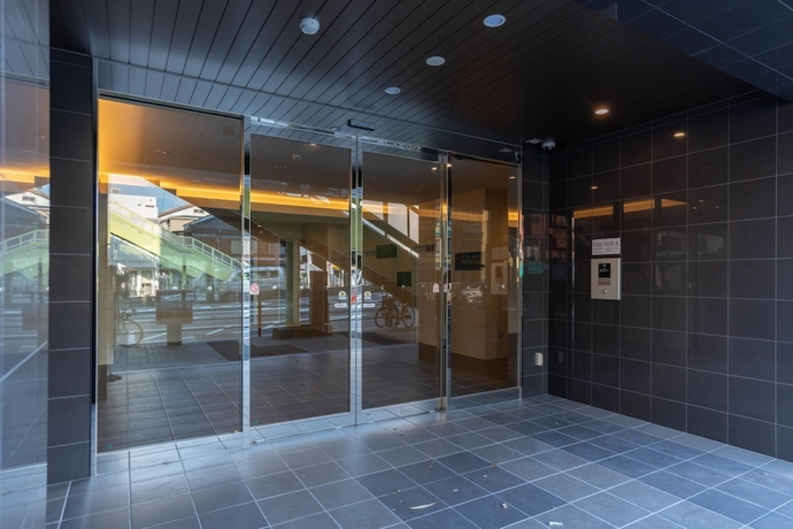 16/4 York Place Lets In The City Edinburgh