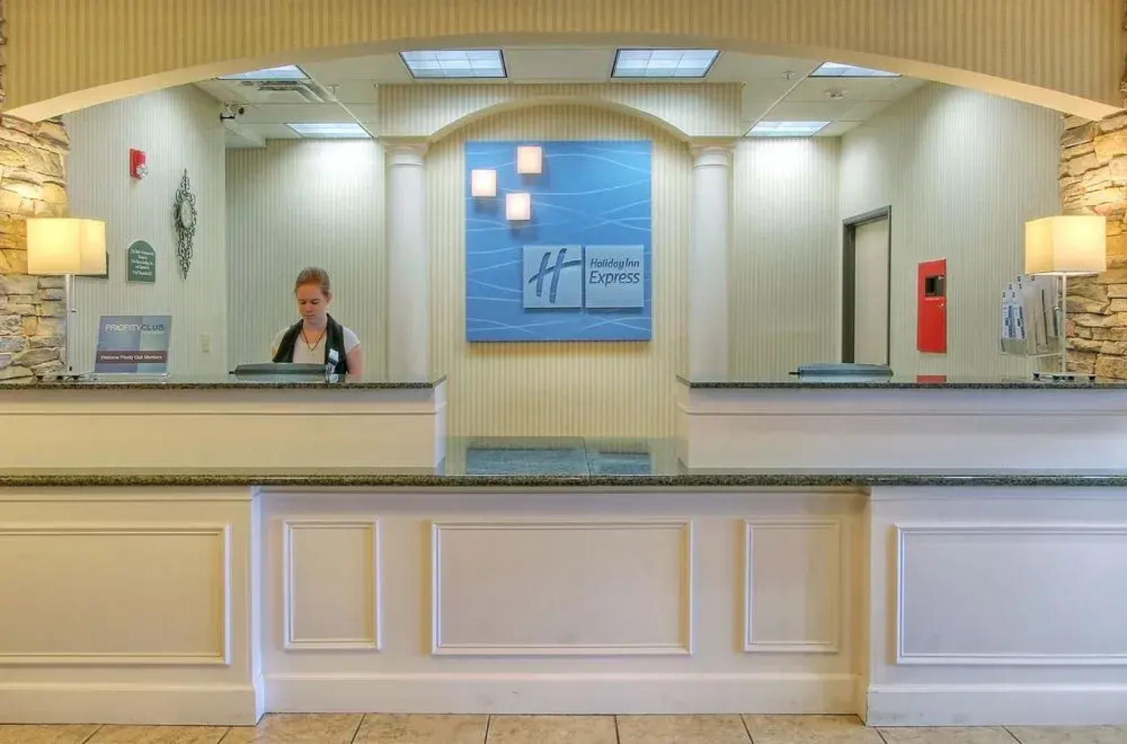 Holiday Inn Express Hotel & Suites Portales