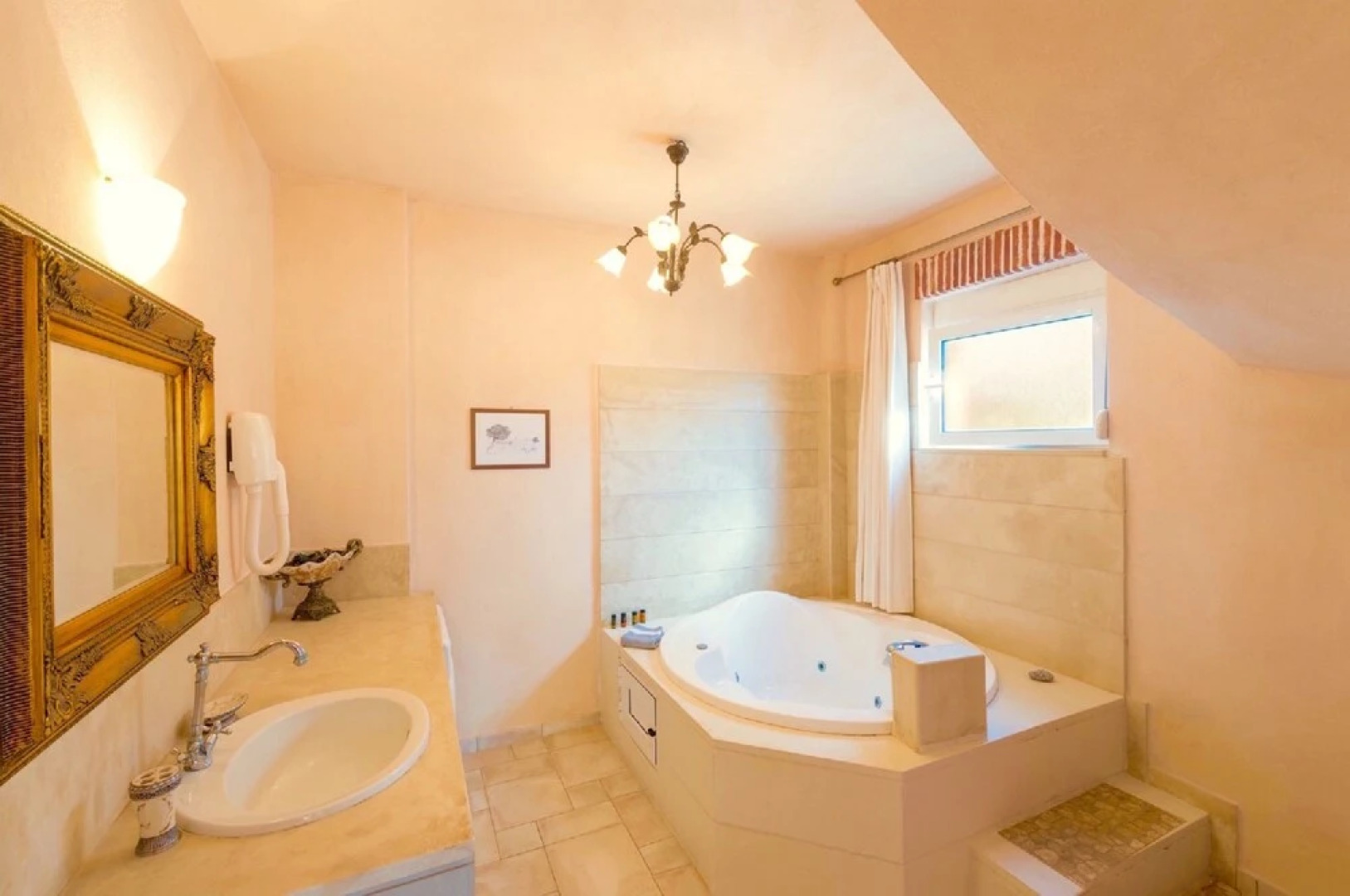 Myrsini Villa by LeaderStay