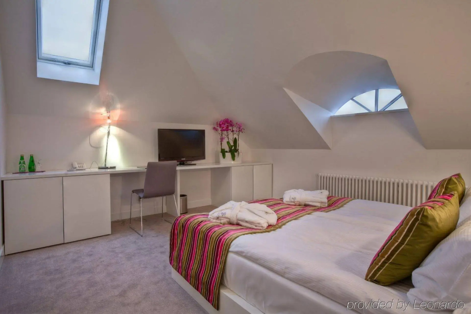 Platinum Residence Boutique Hotel