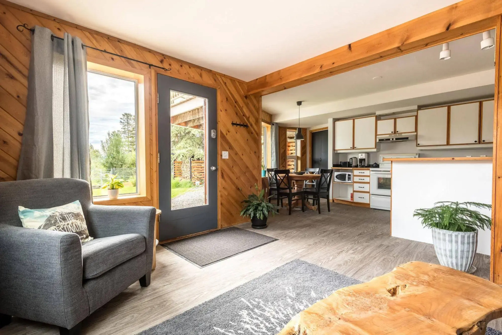 Urban Caribou Bed and Breakfast