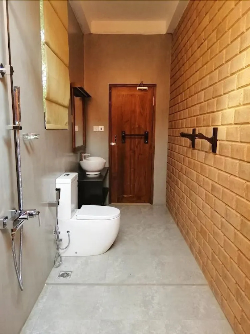 Breezy Lake Eco Friendly Cabanas Yala