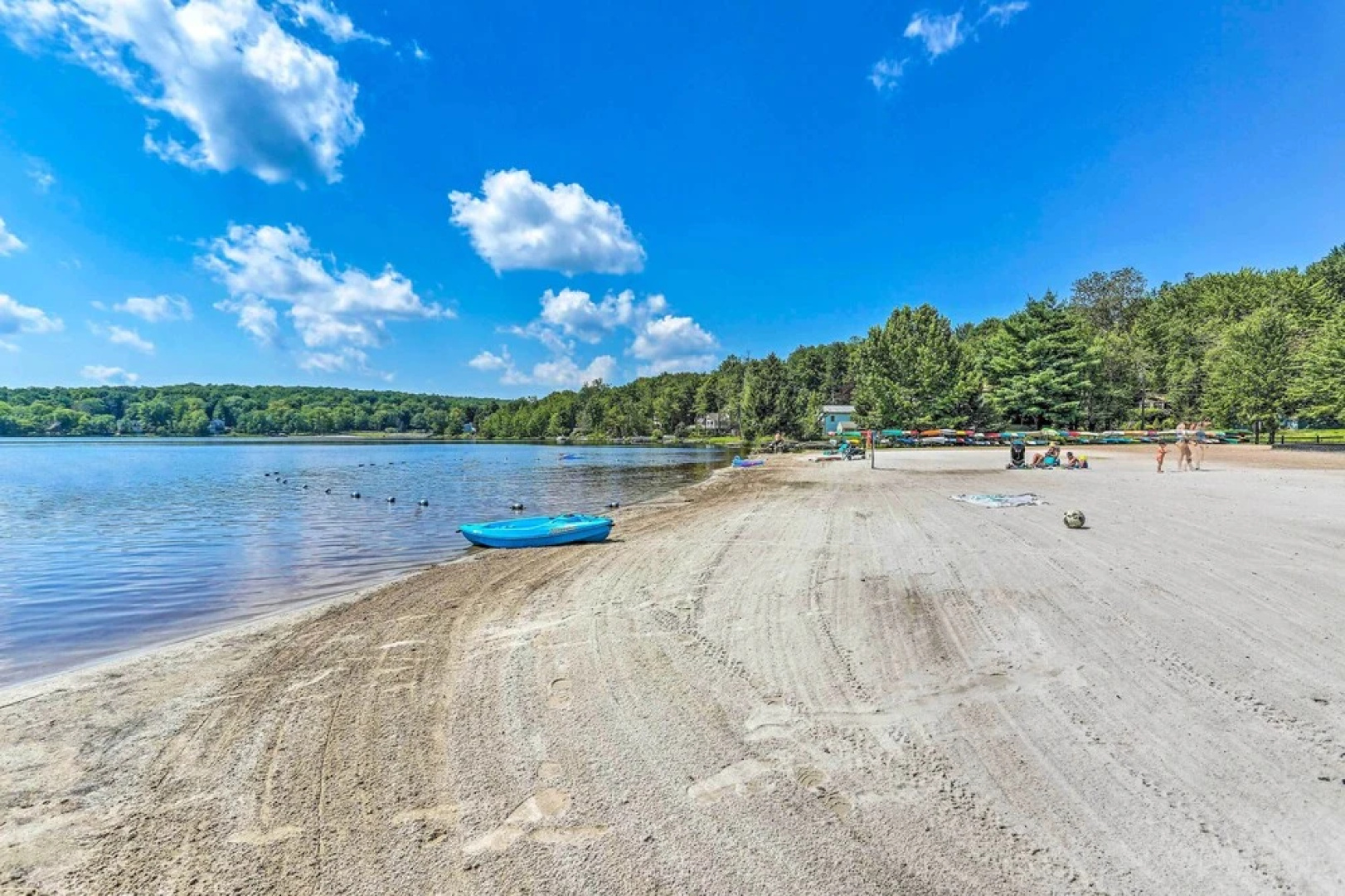 Hot Tub & Resort Amenities: Pocono Lake Retreat!