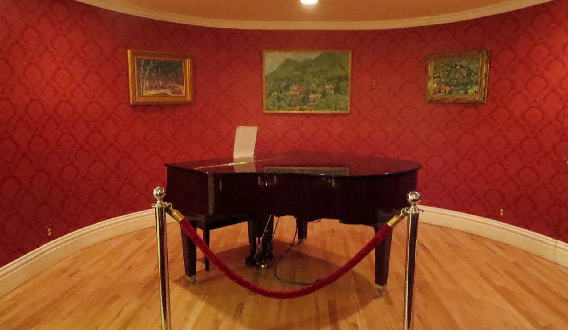 Cliff House at Pikes Peak