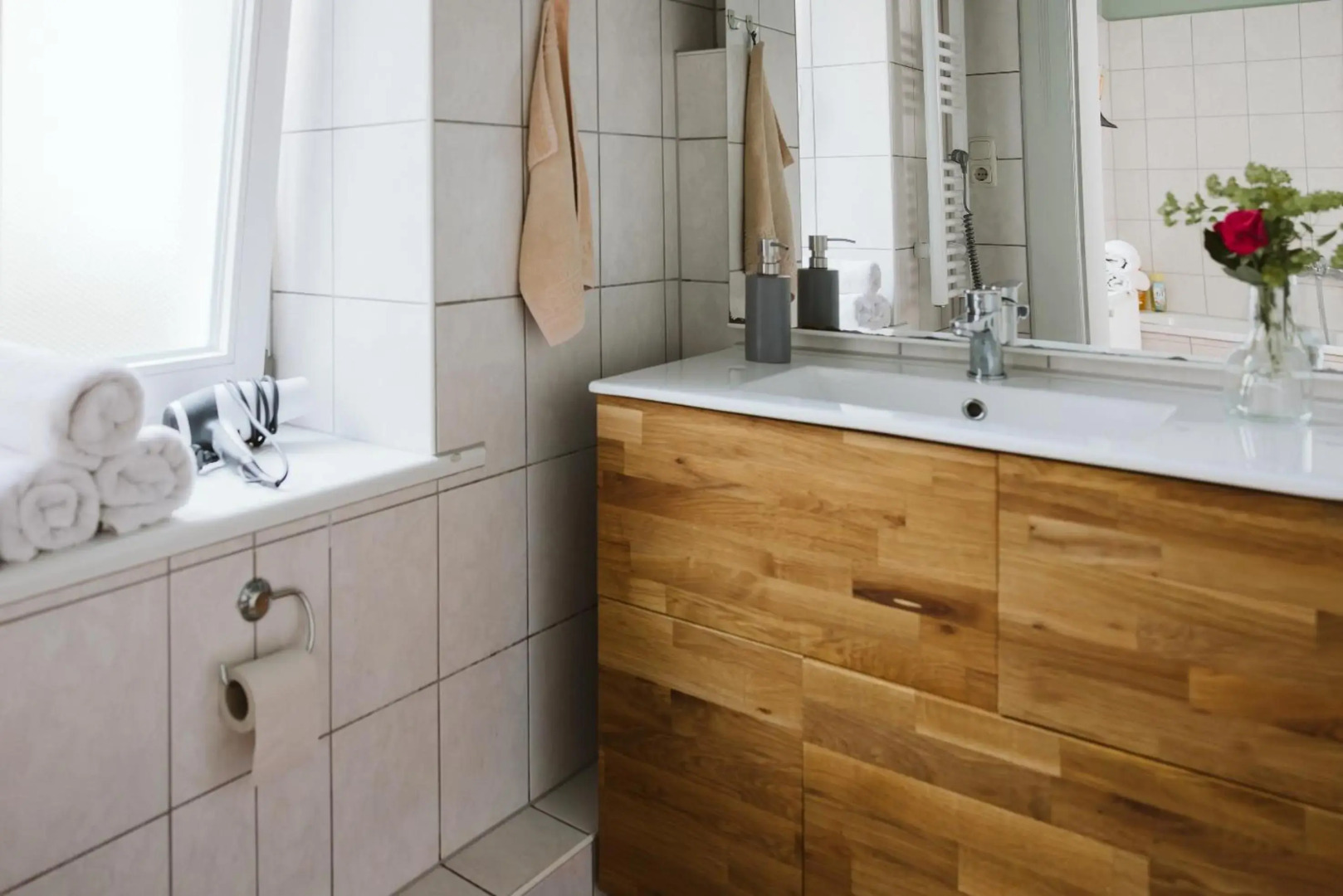 Charmante Altbau-Wohnung zwischen Altstadt und Klinikum mit Parkplatz