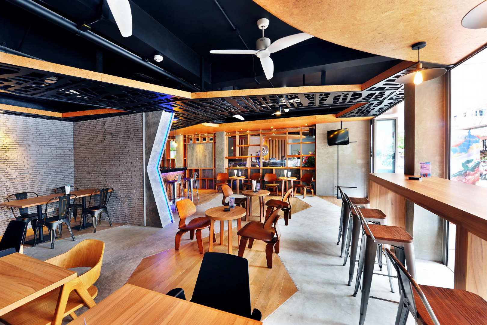 Ratana Patong Beach Hotel by Shanaya