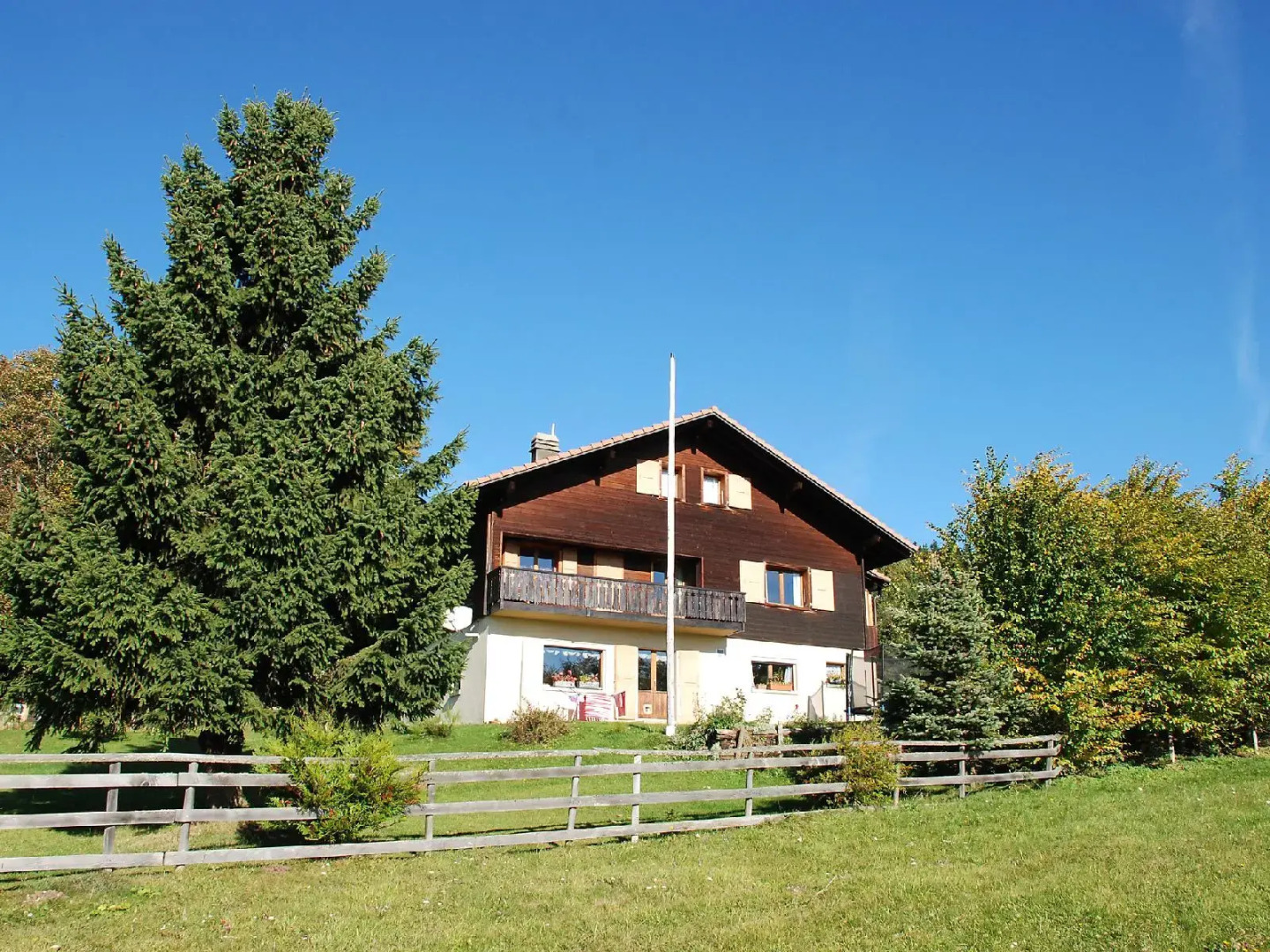 Les Pierrailles - Two Bedroom