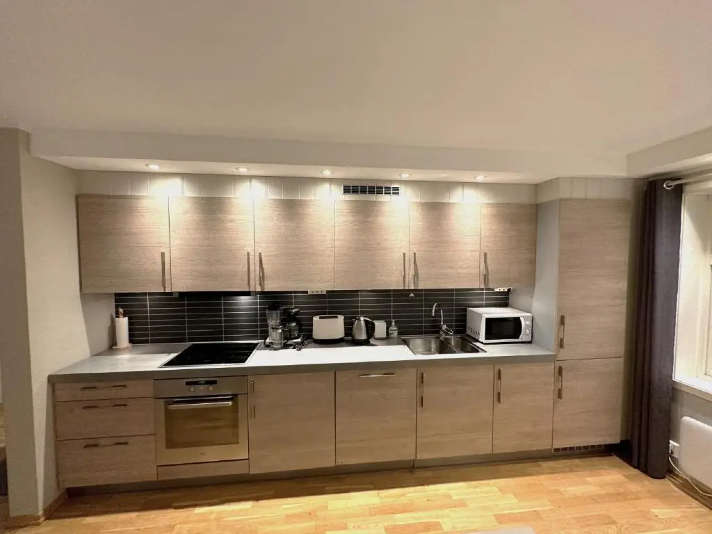 Stetind - Modern apartment with free parking