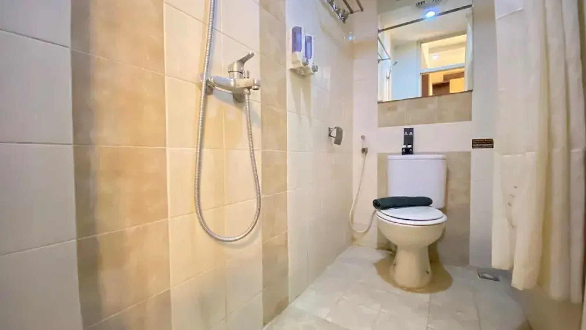 Spacious 1Br Apartment At The Edge Cimahi Bandung