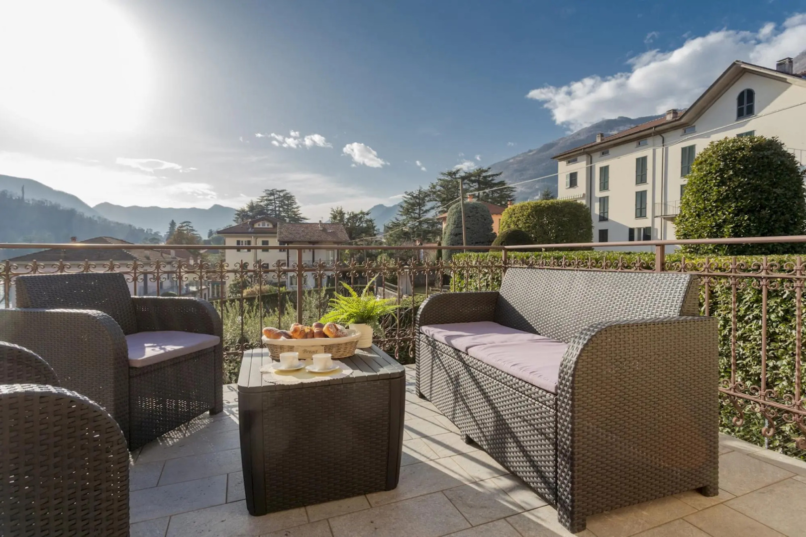 Villa Ida in Lenno with 3 bedrooms and 2.5 bathrooms