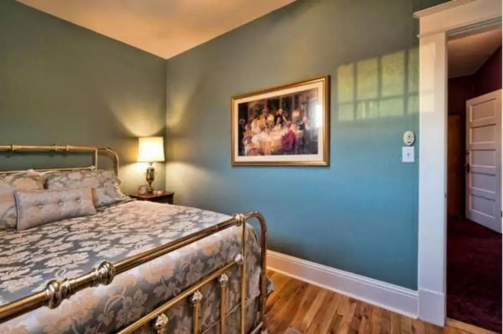 The Maxwell House Bed and Breakfast