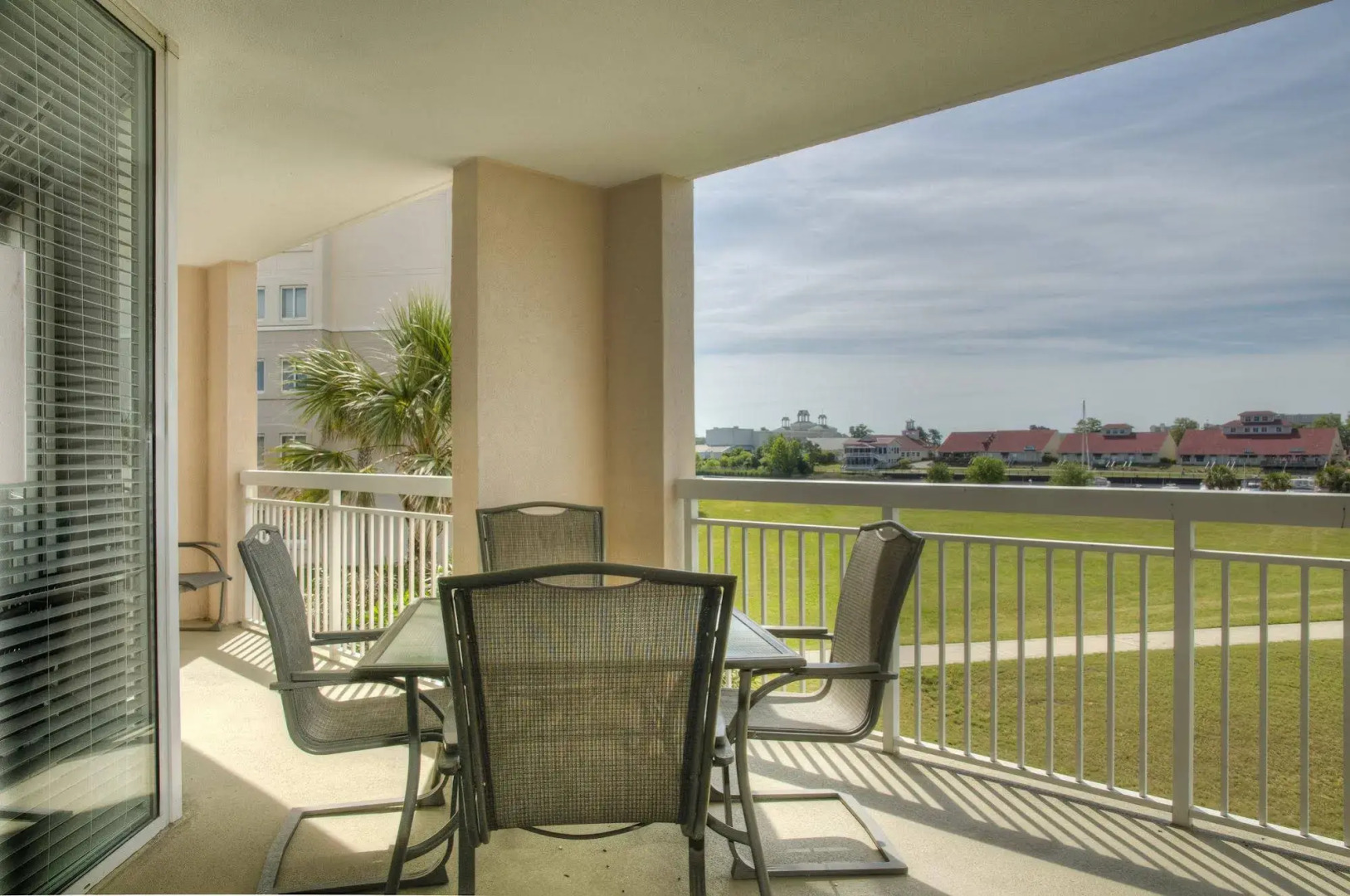 Barefoot Resort by Palmetto Vacations