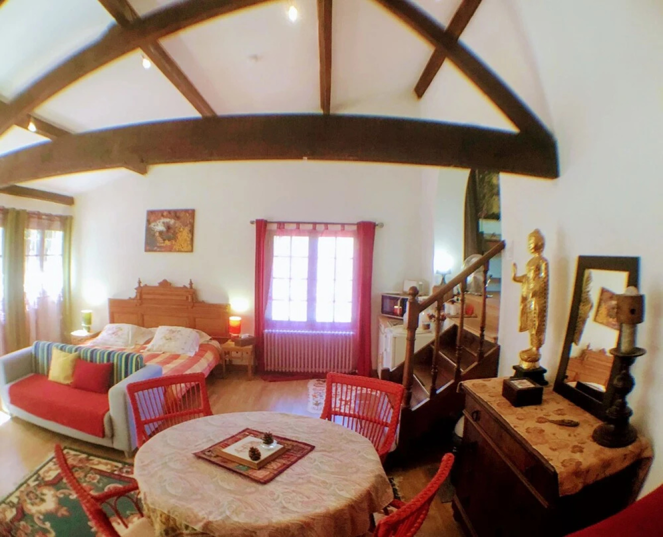 Les Maquinols Estate