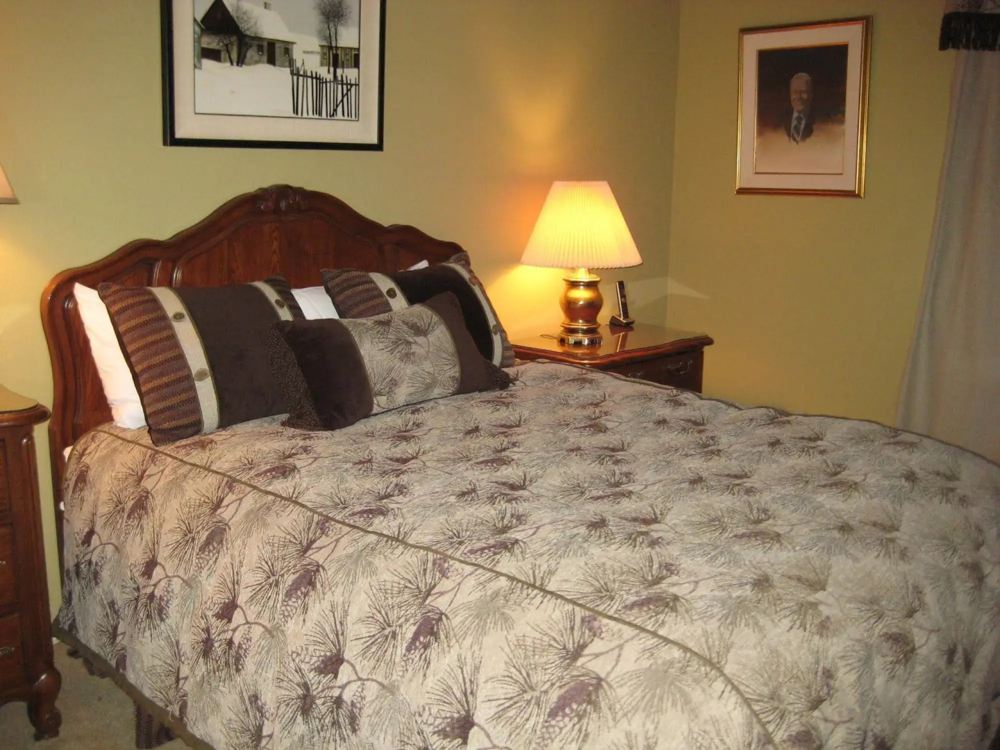 Chateau Sans Nom by Mammoth Reservation Bureau