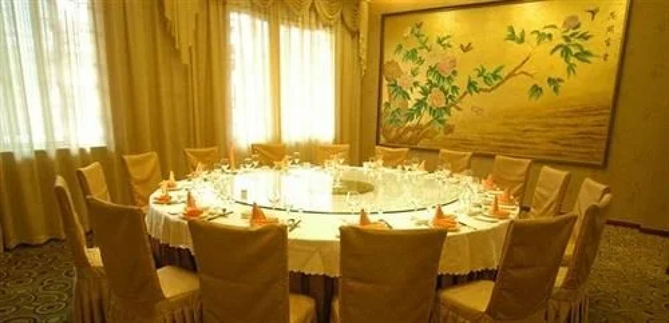 Lishui Tang Garden Hotel