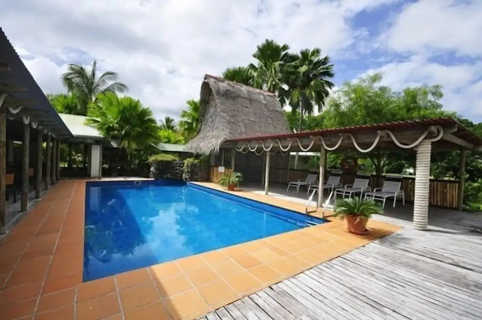 Kosrae Nautilus Resort