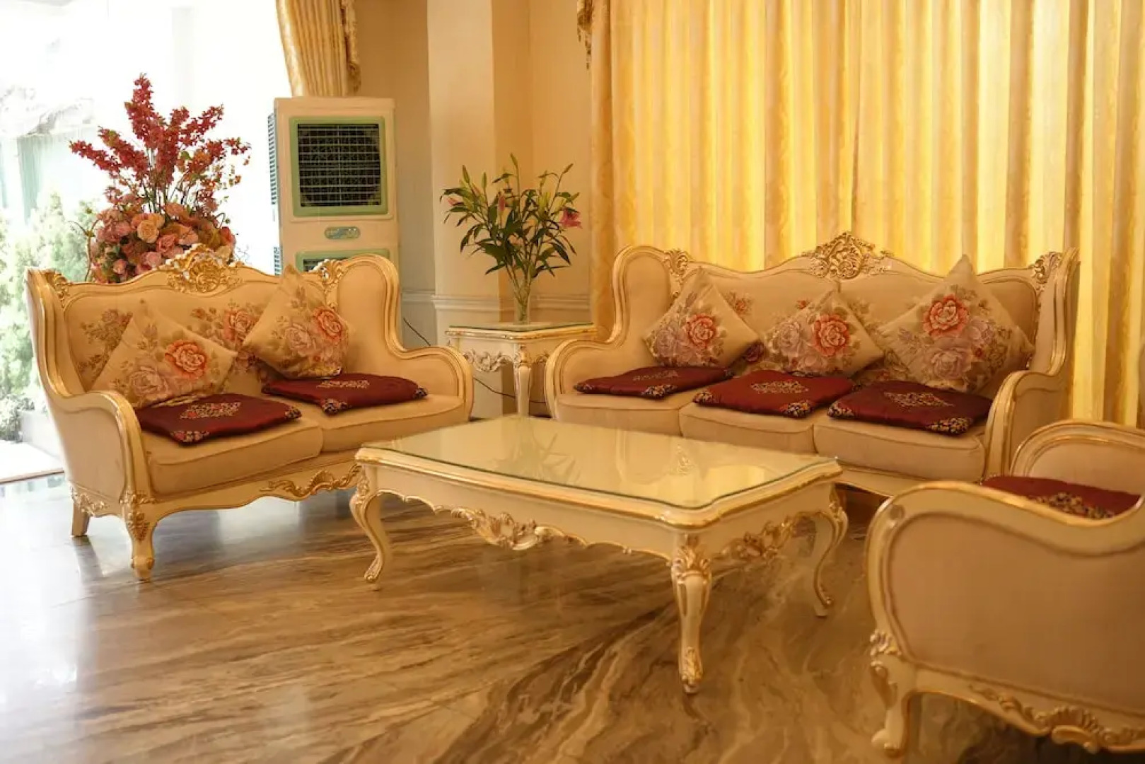 Pleiku & Em Hotel by Gia Lai Tourist