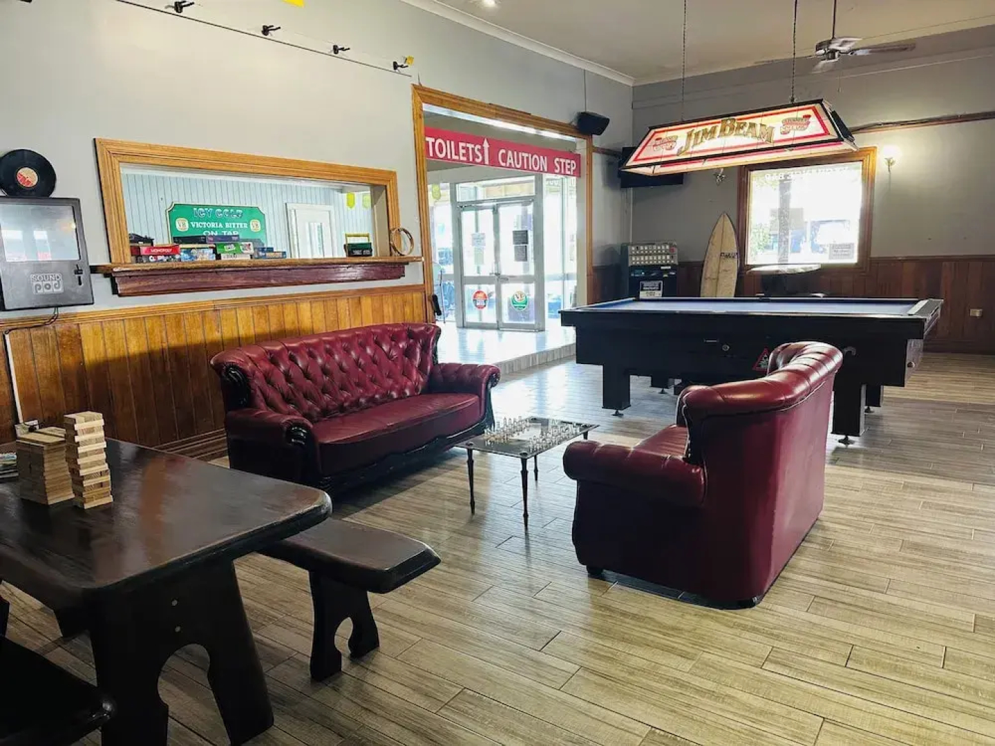 Mossman Exchange & Backpacker Resort