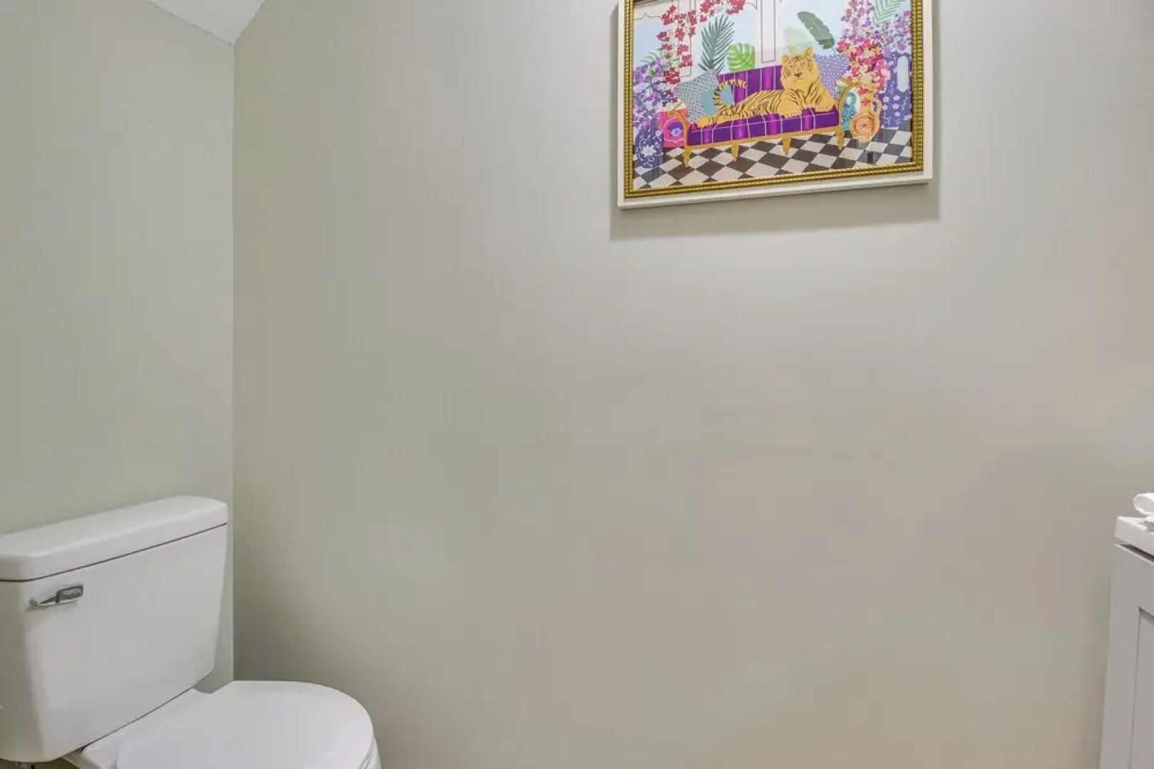 2 Mi to Dtwn Cincinnati: Home w/ Fenced Yard!