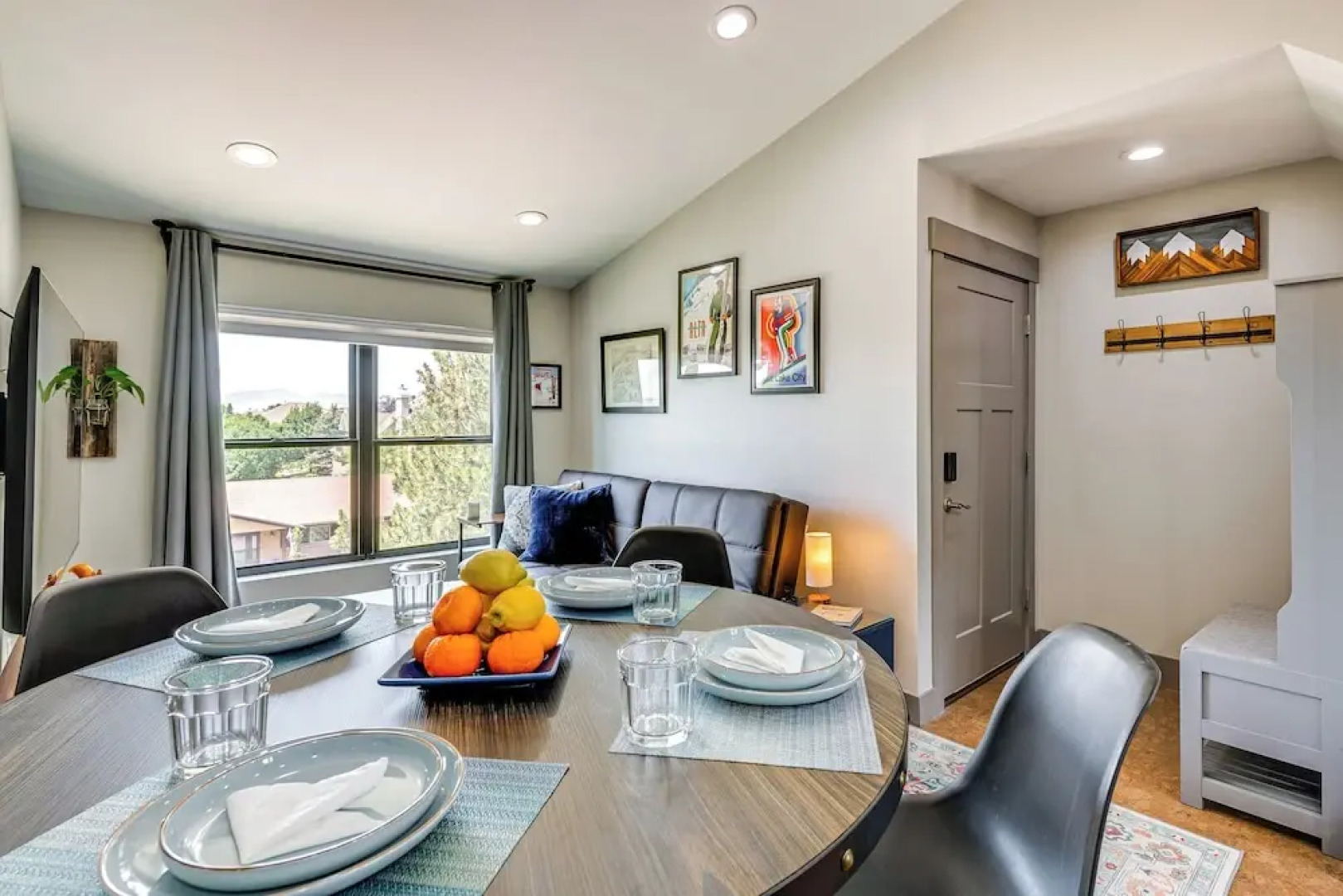 11 Mi to Snowbird Resort: Mtn-view Apt w/ Hot Tub